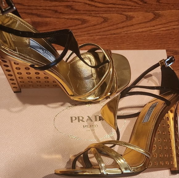 PRADA Runway metallic perforated wedge sandals 39.5 39 1/2 - Picture 4 of 8